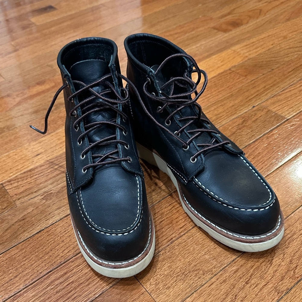 Red Wing 6 Inch Classic Moc/Women’s Short Boot in Black Boundary Leather 8.5